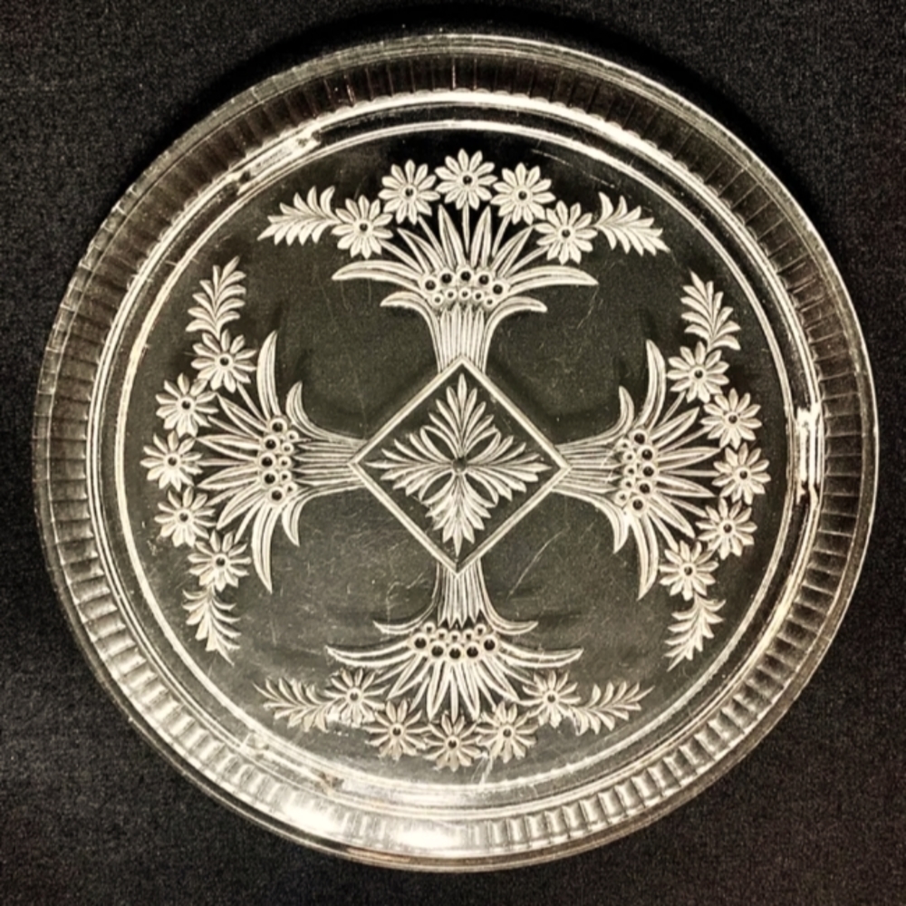 11” Antique Depression Glass Cake Stand Plate Platter Flower Bouquet Daisy